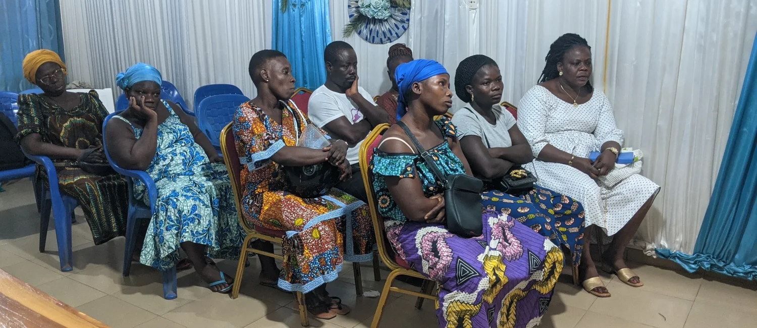 Femmes participant à la formation du civisme fiscal