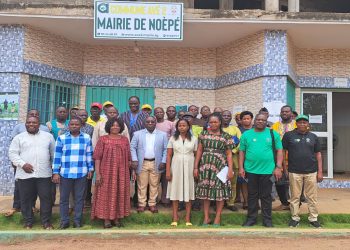 photo de famille de la deuxième session ordinaire