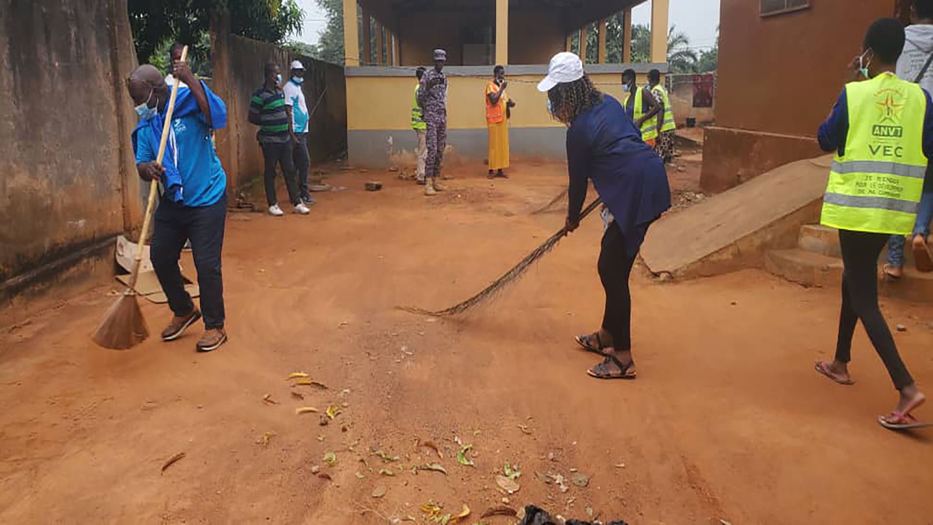 Opération de salubrité à Badja