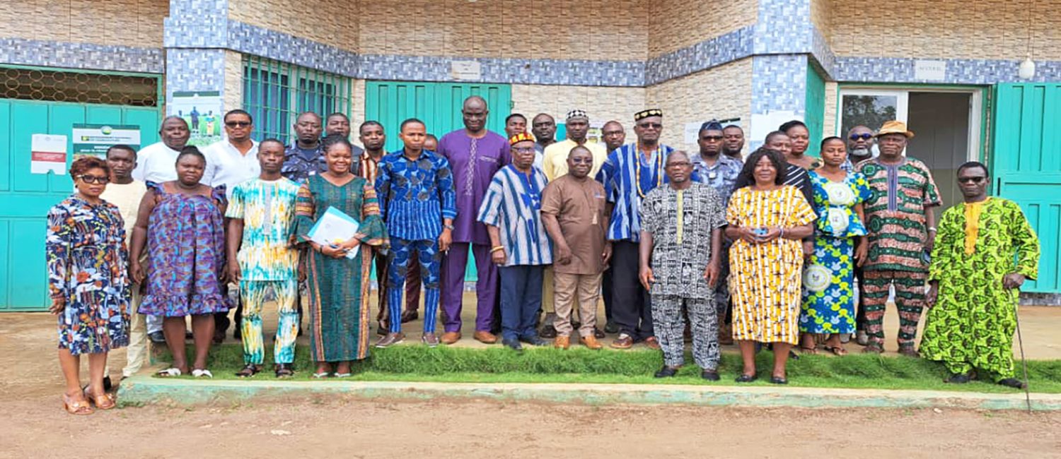 Photo d'ensemble de la 3eme session ordinaire de l'année 2025 du CM