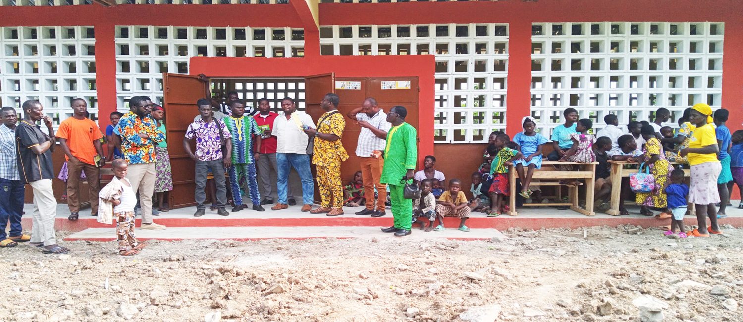 Réception provisoire d’un bâtiment scolaire de trois classes à l’EPP Wonougba, canton de Badja.