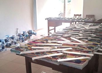 dons de kits scolaires aux élèves