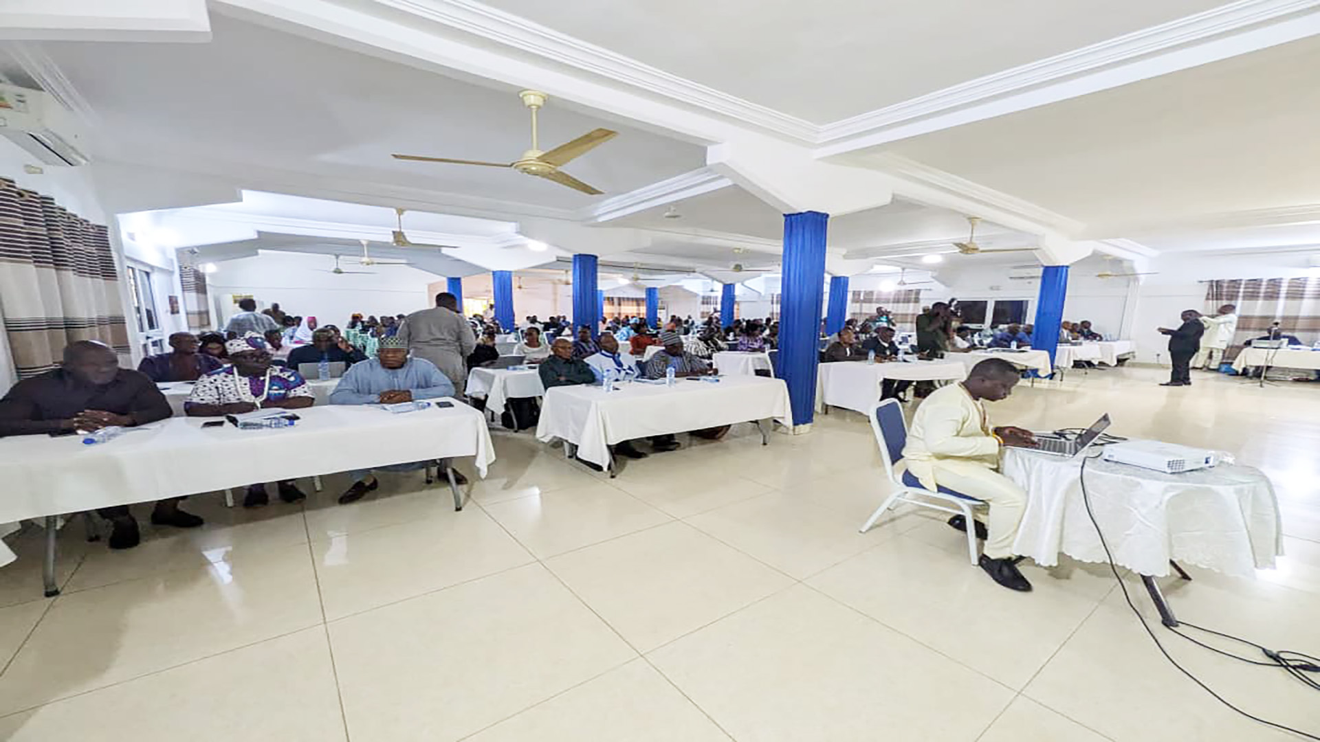 Image des participants validation du guide national d'élaboration du MKT