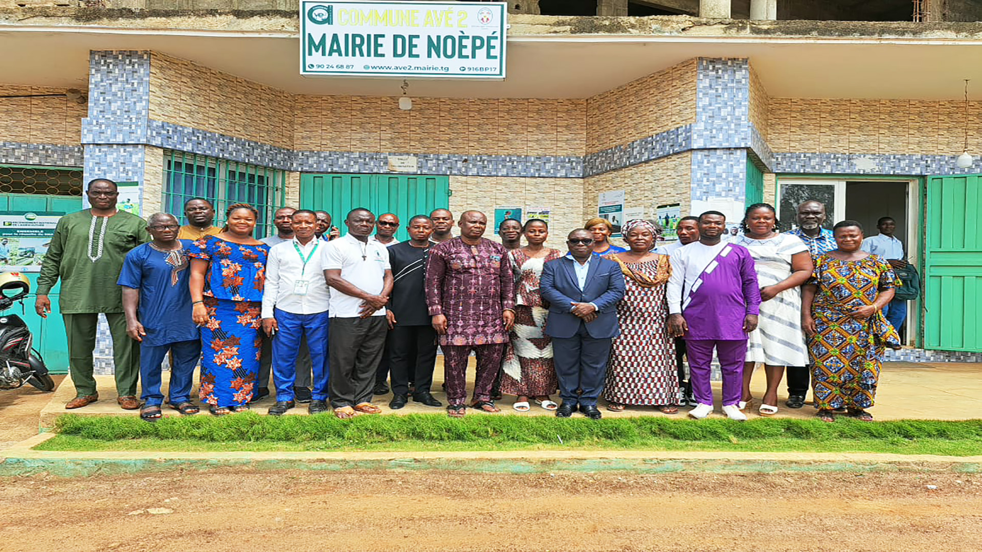 photo de famille du conseil et des acteurs