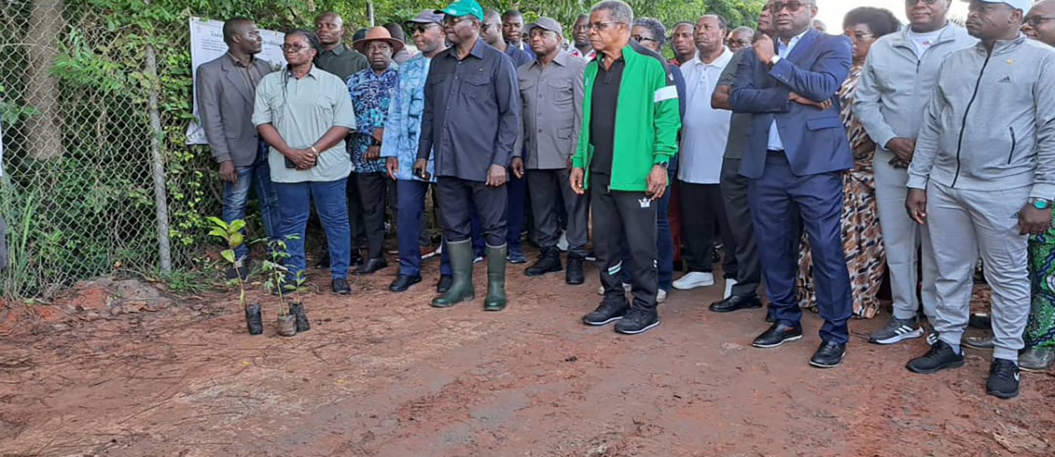 Photo de groupe des personnalités